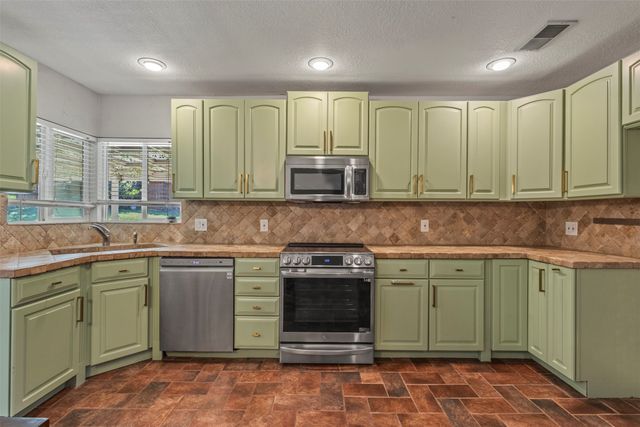 2248 Dorrington Drive, Dallas, TX 75228