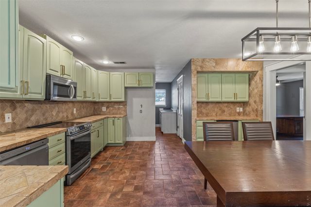 2248 Dorrington Drive, Dallas, TX 75228