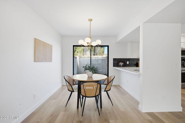 2536 W KATHLEEN Road, Phoenix, AZ 85023