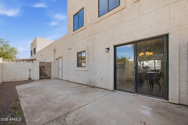2536 W KATHLEEN Road, Phoenix, AZ 85023