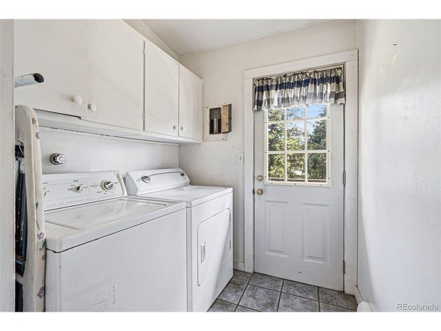27876 Lupine Dr, Evergreen, CO 80439