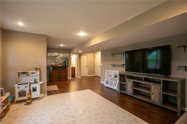 1925 S 47th Terrace, Kansas City, KS 66106