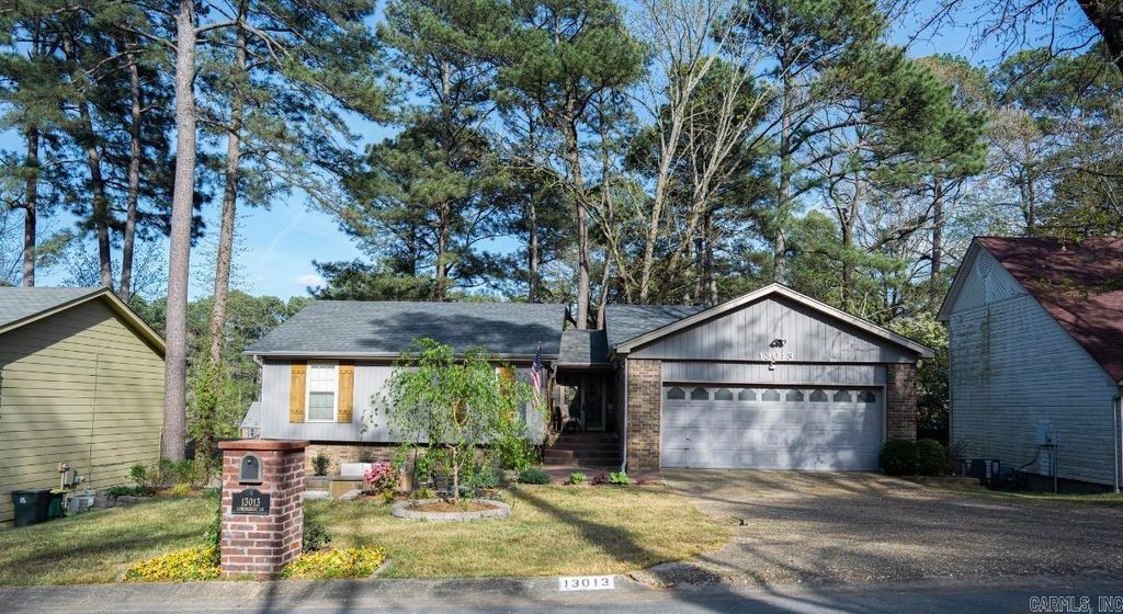 13013 Lemoncrest Ln, Little Rock, AR 72210