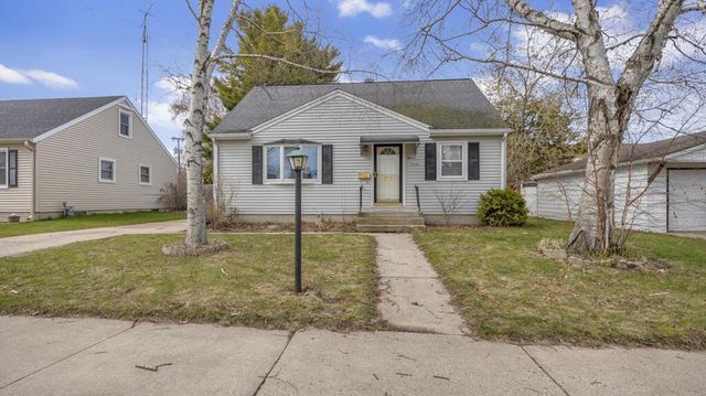 1118 Wilson AVENUE, Sheboygan, WI 53081