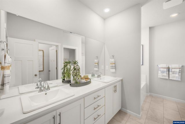 4301 Hackamore Ct SE, Albany, OR 97322