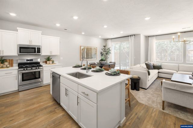 4301 Hackamore Ct SE, Albany, OR 97322