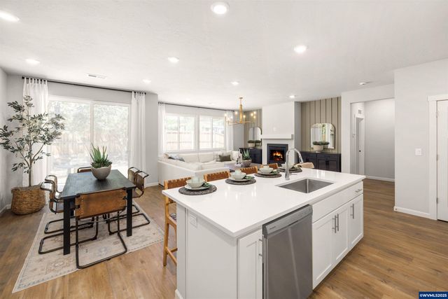 4301 Hackamore Ct SE, Albany, OR 97322