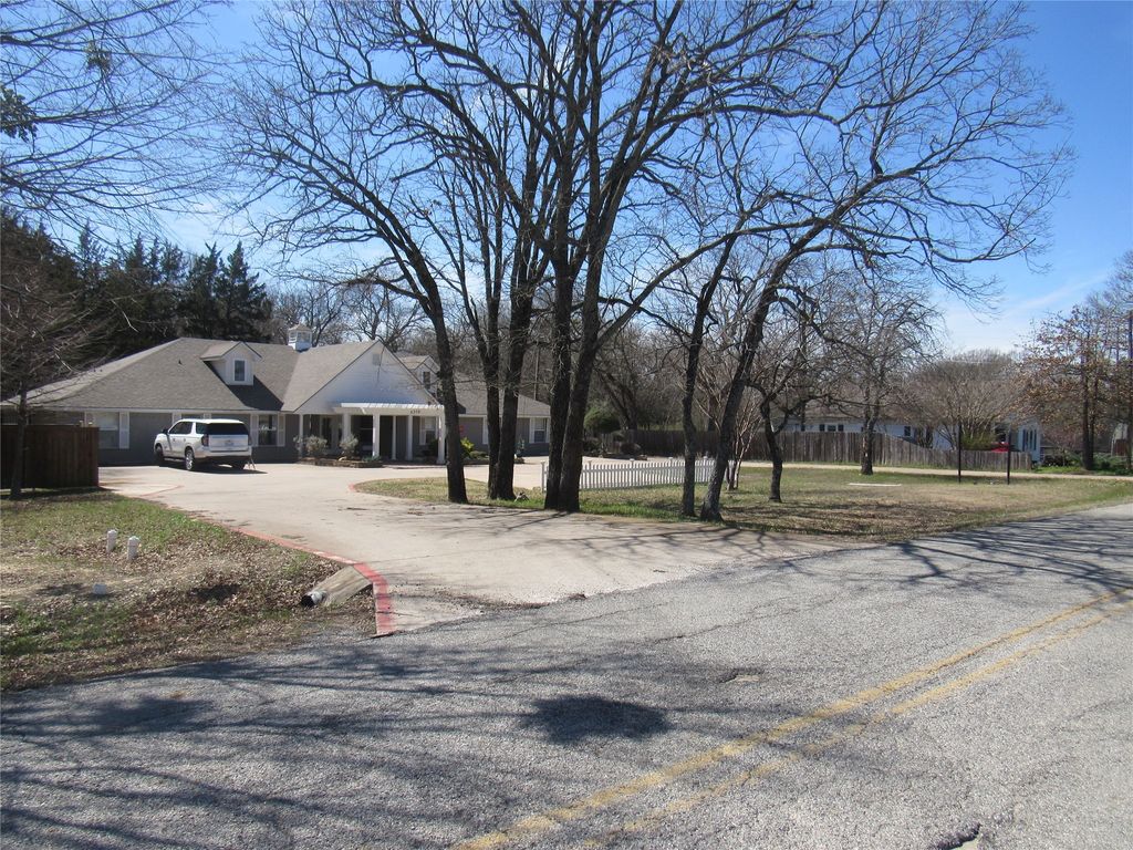 4318 W Crawford Street, Denison, TX 75020