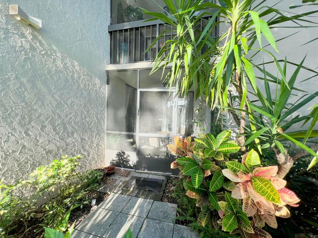 2025 Lavers Circle D107, Delray Beach, FL 33444