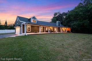 27593 Old Colony Street, Farmington, MI 48334