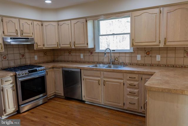 236 MAPLE TER, Buena, NJ 08310