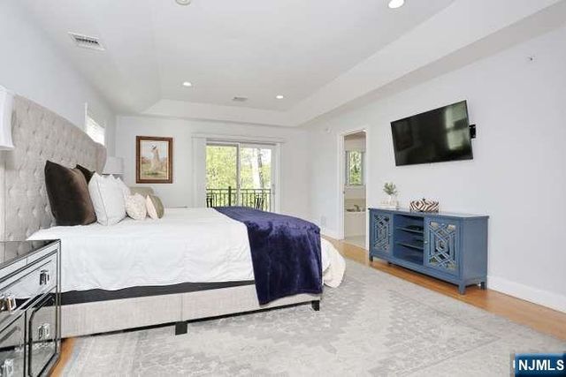 802 Whitney Lane, Allendale, NJ 07401
