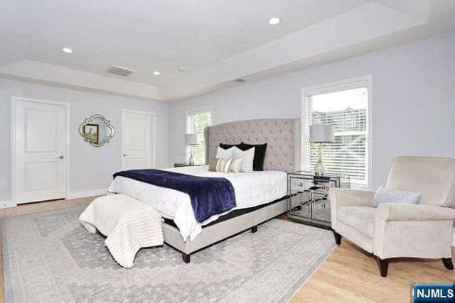 802 Whitney Lane, Allendale, NJ 07401