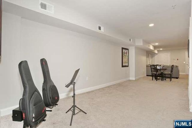 802 Whitney Lane, Allendale, NJ 07401