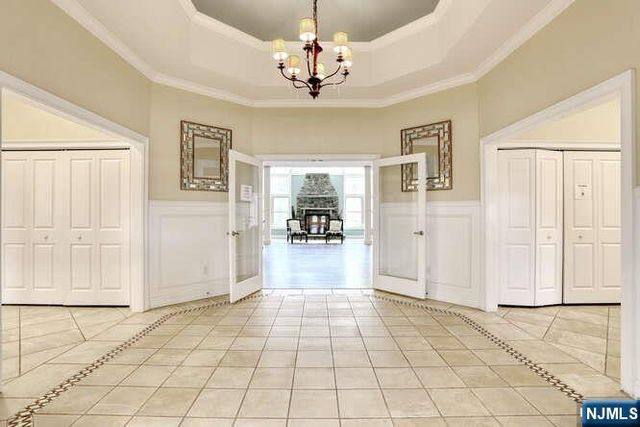 802 Whitney Lane, Allendale, NJ 07401