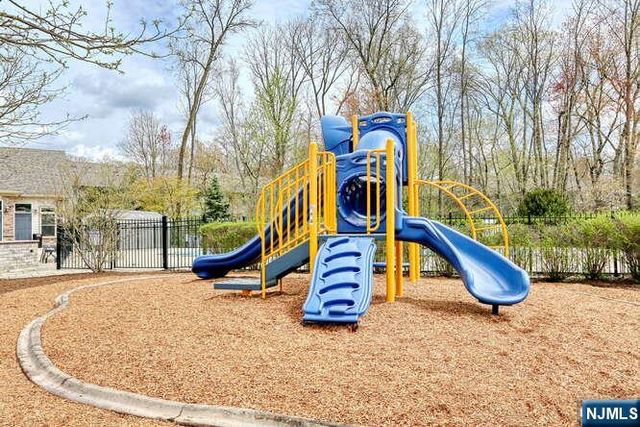 802 Whitney Lane, Allendale, NJ 07401