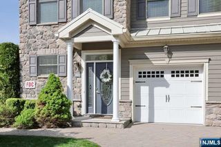 802 Whitney Lane, Allendale, NJ 07401