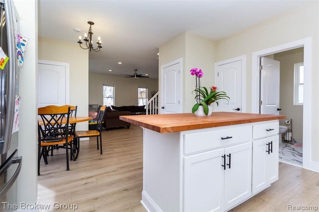 538 S Elm Street, Lapeer, MI 48446