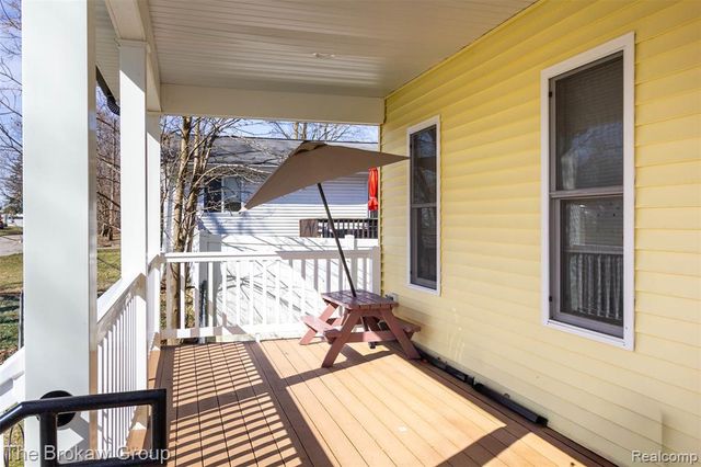 538 S Elm Street, Lapeer, MI 48446