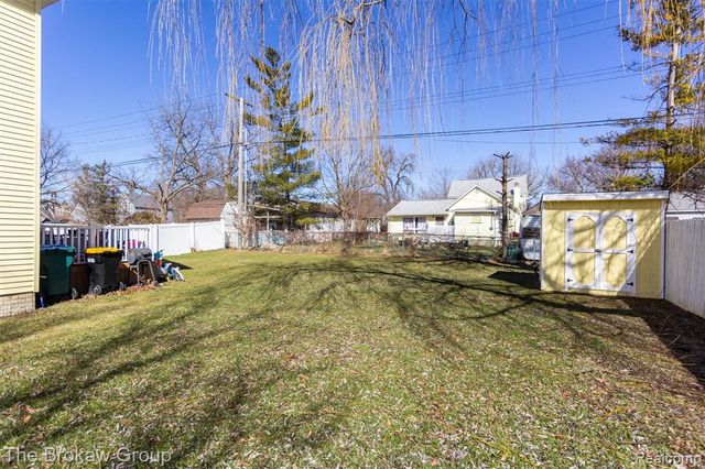 538 S Elm Street, Lapeer, MI 48446