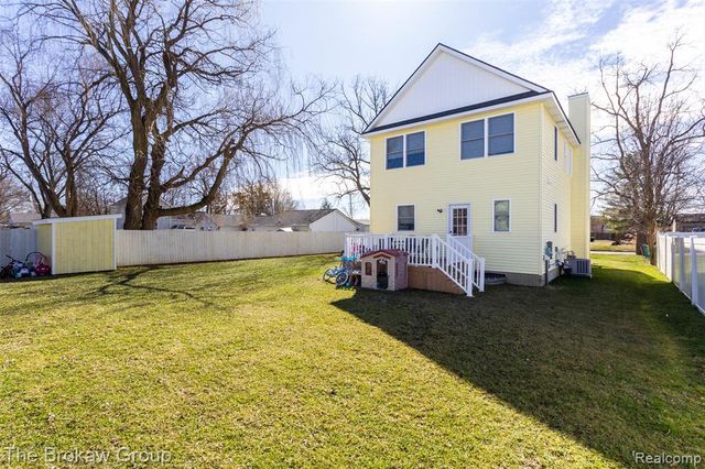 538 S Elm Street, Lapeer, MI 48446