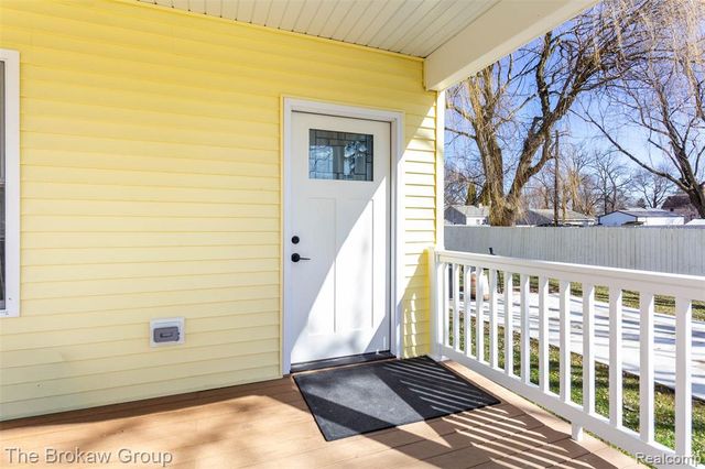 538 S Elm Street, Lapeer, MI 48446