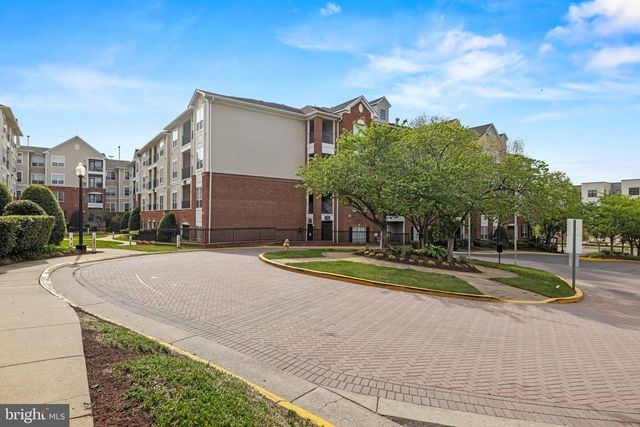 4850 Eisenhower Ave Unit 427, Alexandria, VA 22304 - Image 32