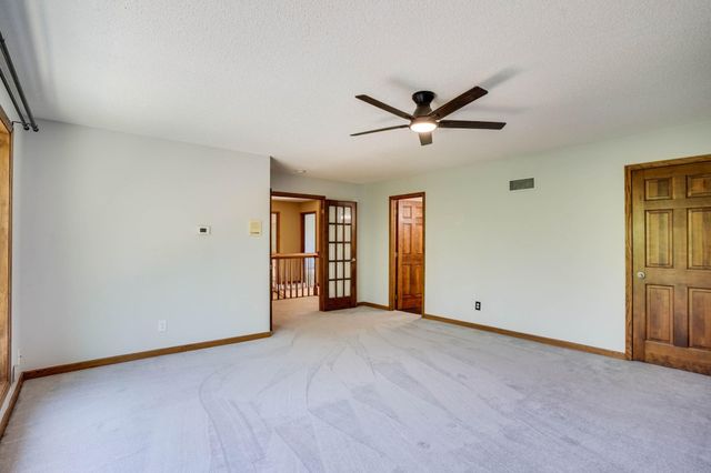 8973 Knoble Court, Eden Prairie, MN 55347