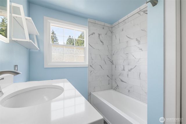 12600 Nyanza Road SW, Lakewood, WA 98499
