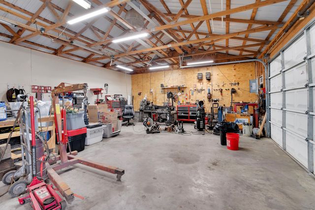 6933 Winchester Hwy, Winchester, TN 37398