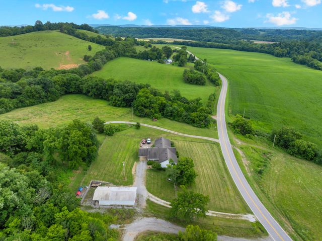 6933 Winchester Hwy, Winchester, TN 37398