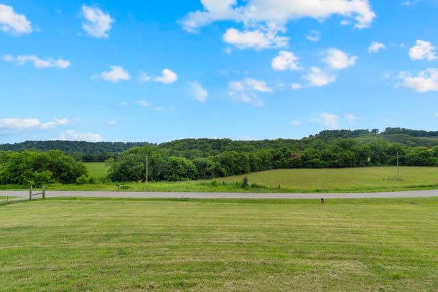 6933 Winchester Hwy, Winchester, TN 37398
