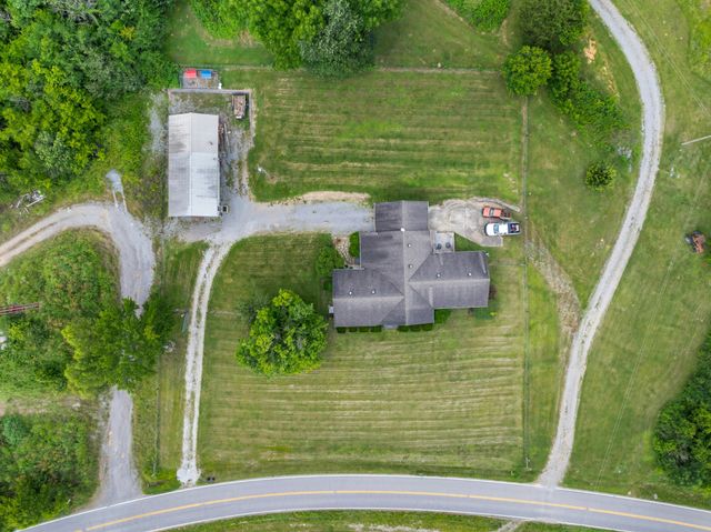 6933 Winchester Hwy, Winchester, TN 37398
