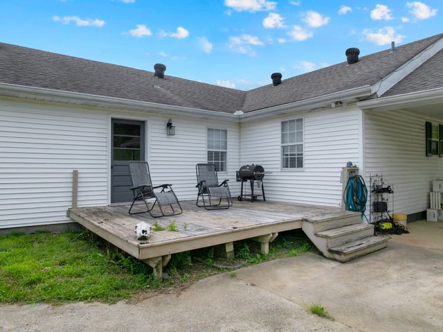 6933 Winchester Hwy, Winchester, TN 37398