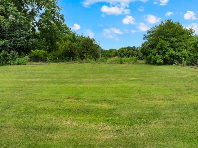 6933 Winchester Hwy, Winchester, TN 37398