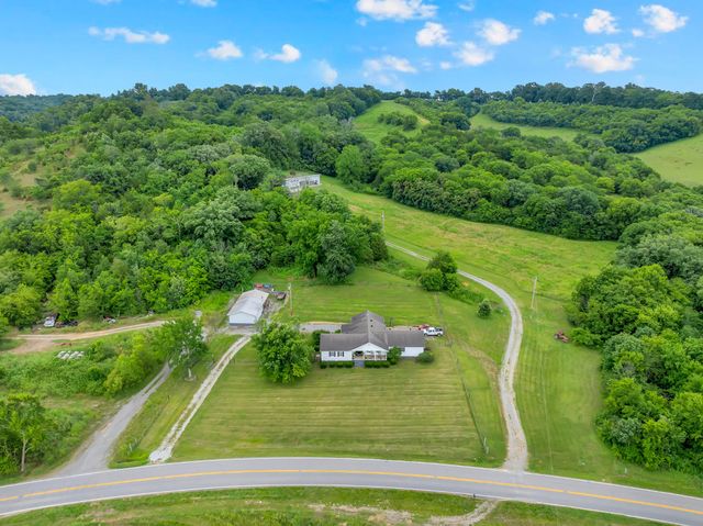 6933 Winchester Hwy, Winchester, TN 37398