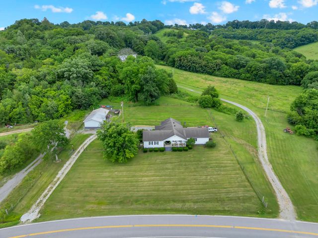 6933 Winchester Hwy, Winchester, TN 37398