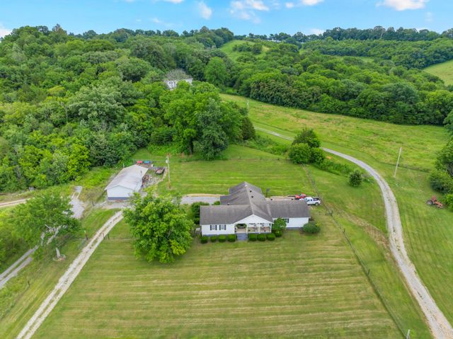 6933 Winchester Hwy, Winchester, TN 37398