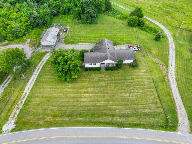 6933 Winchester Hwy, Winchester, TN 37398