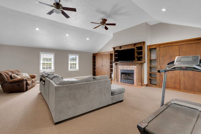 6933 Winchester Hwy, Winchester, TN 37398
