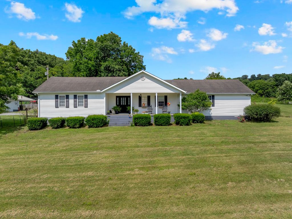 6933 Winchester Hwy, Winchester, TN 37398