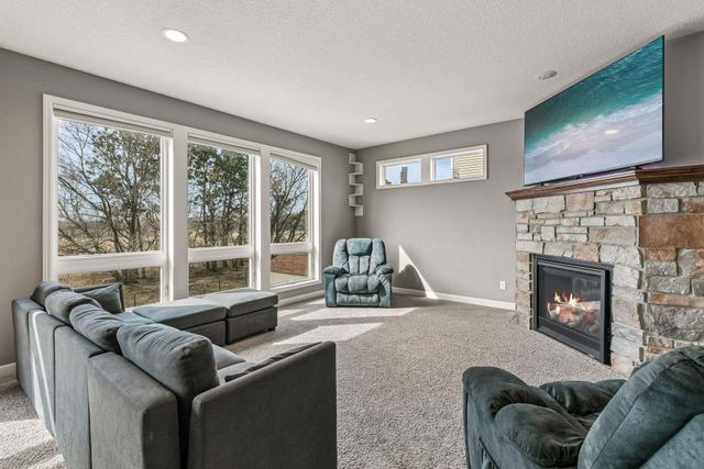 9614 198th Street W, Lakeville, MN 55044