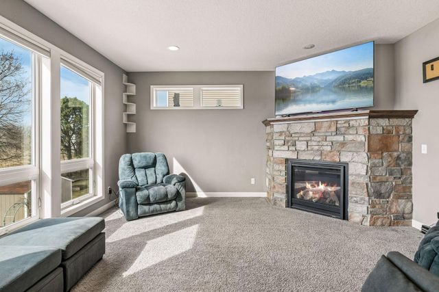 9614 198th Street W, Lakeville, MN 55044