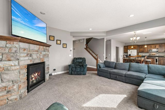 9614 198th Street W, Lakeville, MN 55044