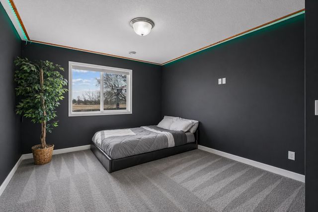 9614 198th Street W, Lakeville, MN 55044