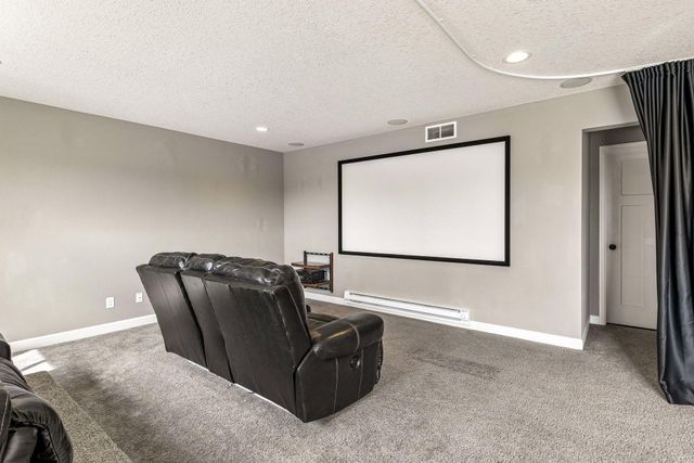 9614 198th Street W, Lakeville, MN 55044