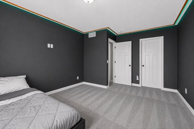 9614 198th Street W, Lakeville, MN 55044