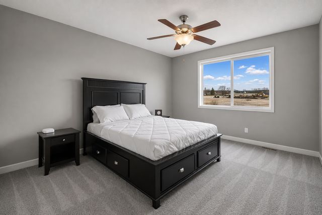 9614 198th Street W, Lakeville, MN 55044