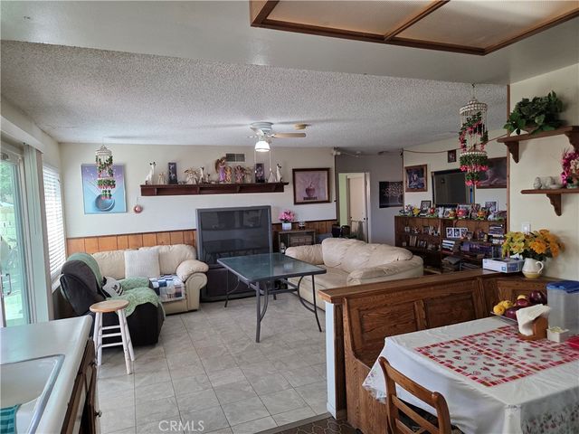 44047 Rodin, Lancaster, CA 93535