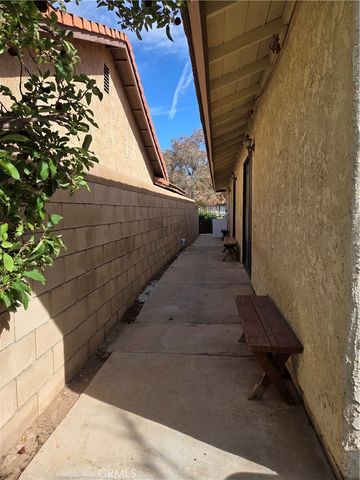 44047 Rodin, Lancaster, CA 93535